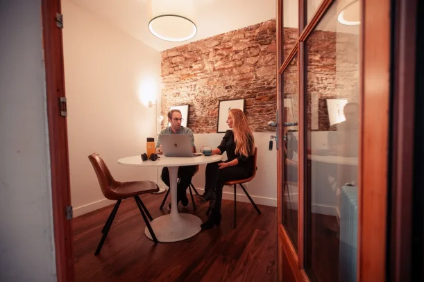 Espace indépendant - 44200 - 2 postes - 100€