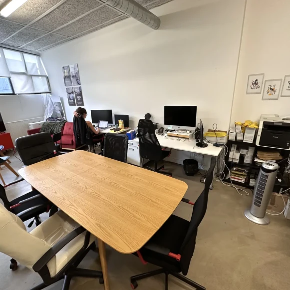 Open Space  3 postes Location bureau Rue de Stalingrad Montreuil 93100 - photo 4