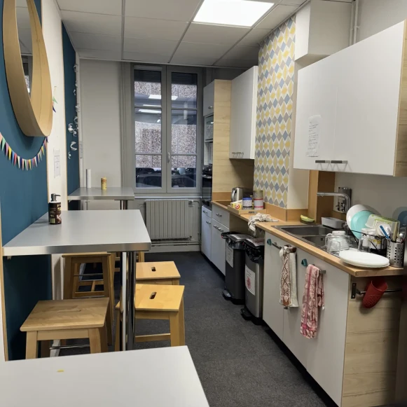 Bureau privé 13 m² 3 postes Location bureau Place de la Bourse Lyon 69002 - photo 6