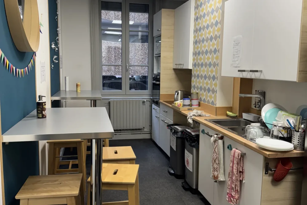 Bureau privé - 69002 - 3 postes - 699€