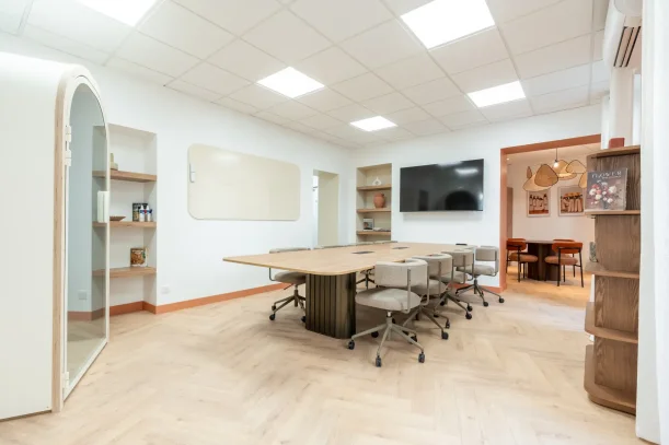 Espace indépendant - 75002 - 33 postes - 23100€