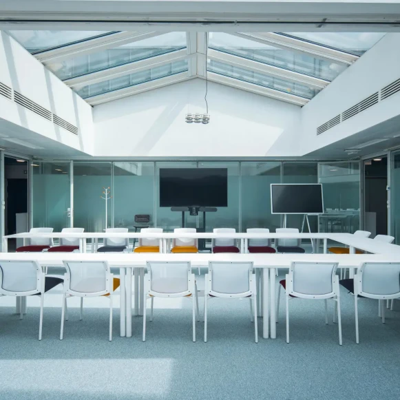 Bureau privé 20 m² 6 postes Location bureau Rue Philidor Paris 75020 - photo 5