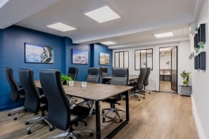 Espace indépendant - 75012 - 16 postes - 8000€