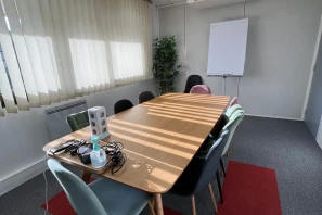Bureau privé - 92400 - 4 postes - 1200€