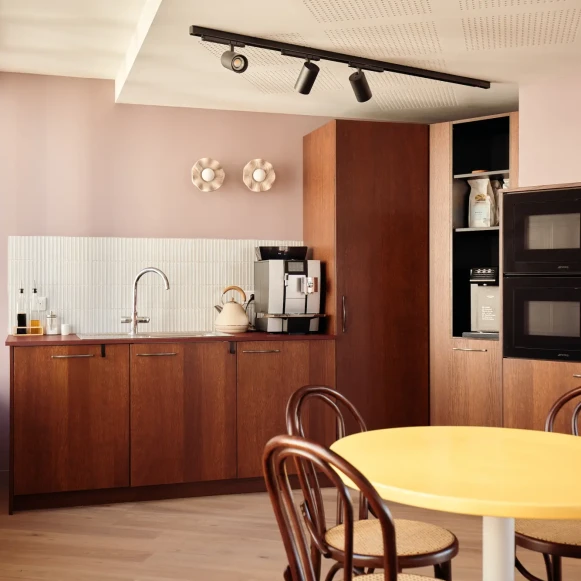 Bureau privé 12 m² 3 postes Coworking Rue Feydeau Paris 75002 - photo 6