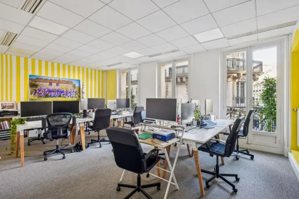 Bureau privé - 75009 - 12 postes - 4900€