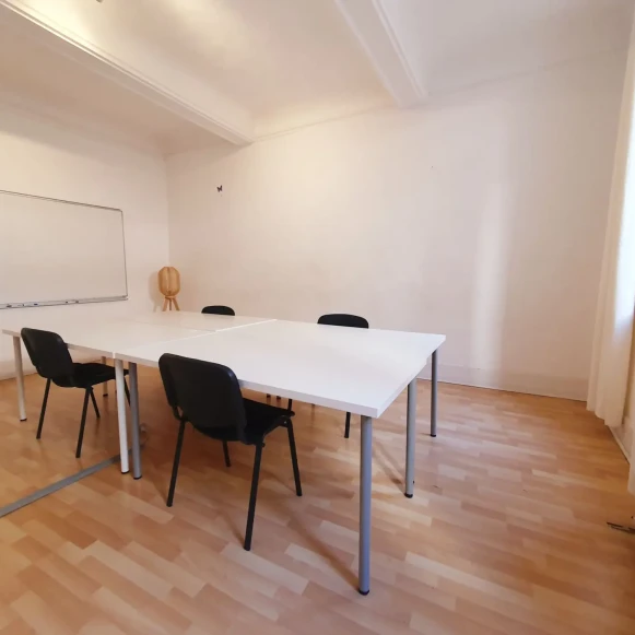 Bureau privé 25 m² 5 postes Location bureau Rue Saint-Guilhem Montpellier 34000 - photo 7