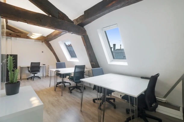 Bureau privé - 75009 - 5 postes - 2750€