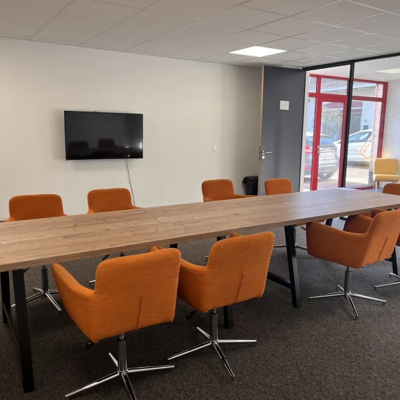 Bureau privé 17 m² 2 postes Coworking Chemin des Peupliers  Marcq-en-Barœul Marcq-en-Baroeul 59700 - photo 3