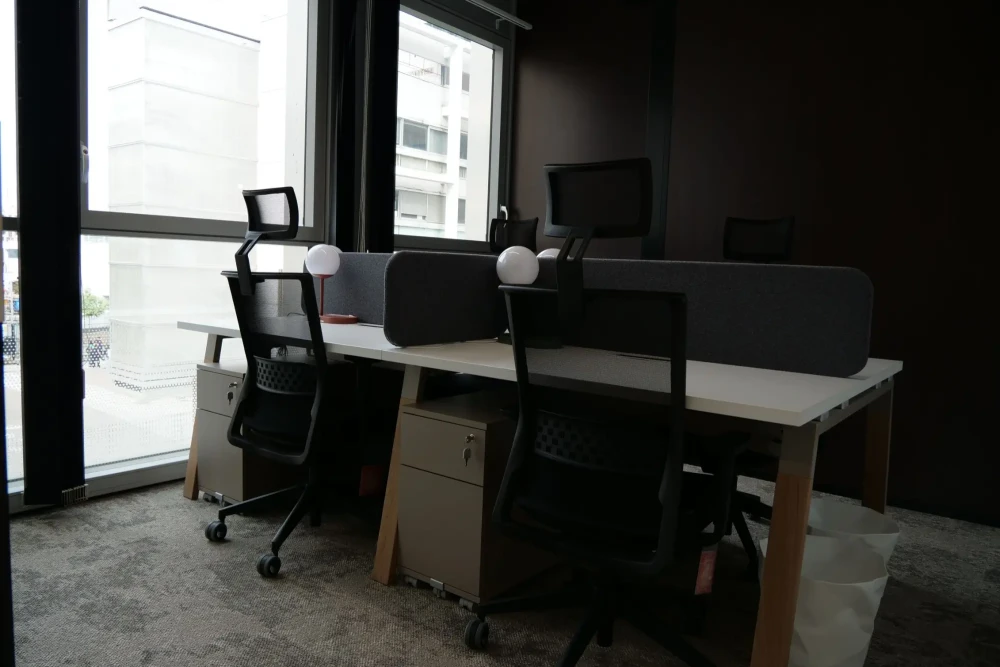 Bureau privé - 54000 - 4 postes - 1233.33€