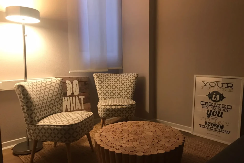 Bureau privé - 33200 - 3 postes - 780€