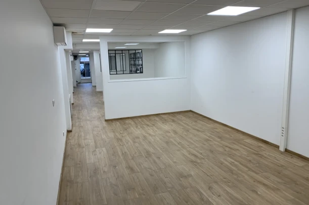 Open Space - 92000 - 6 postes - 150€