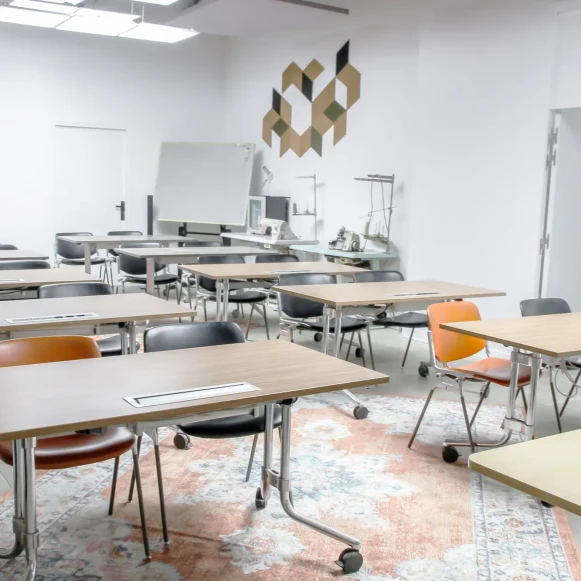 Bureau privé 34 m² 7 postes Coworking Rue Martel Paris 75010 - photo 1