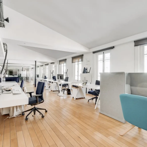 Bureau privé 260 m² 30 postes Coworking Rue du Faubourg Saint-Antoine Paris 75012 - photo 3