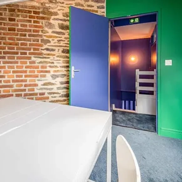 Bureau privé 11 m² 2 postes Location bureau Rue Jean Guéhenno Rennes 35700 - photo 3