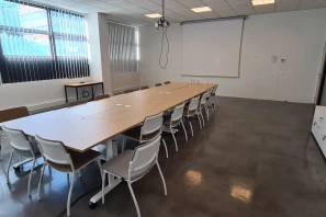 Bureau privé - 78180 - 3 postes - 690€