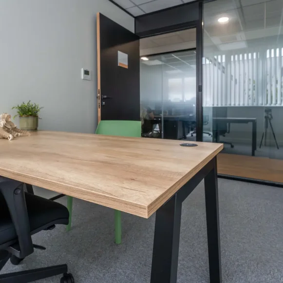 Bureau privé 13 m² 1 poste Coworking Rue de l'Industrie Mundolsheim 67450 - photo 3