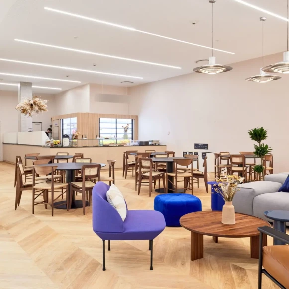 Espace indépendant 444 m² 84 postes Coworking Avenue Charles de Gaulle Neuilly-sur-Seine 92200 - photo 1