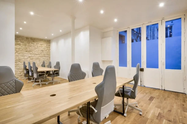 Espace indépendant - 75009 - 12 postes - 4800€