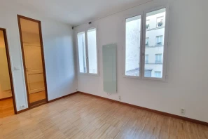 Bureau privé - 75011 - 2 postes - 590€