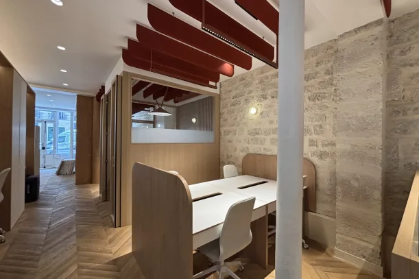 Open Space - 75008 - 11 postes - 350€