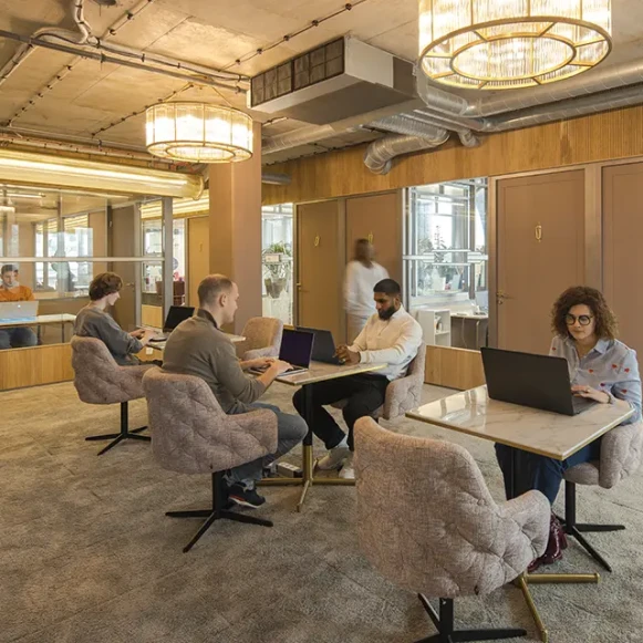 Bureau privé 32 m² 10 postes Location bureau Allée François Mitterrand Rouen 76100 - photo 6