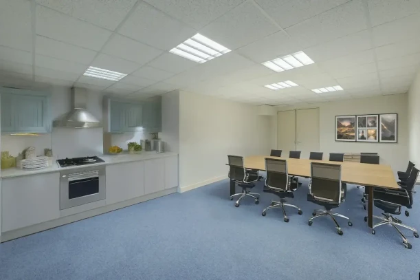 Bureau privé - 94260 - 2 postes - 500€