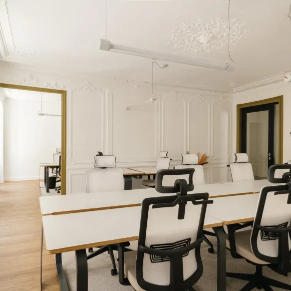 Espace indépendant 210 m² 32 postes Coworking Rue Washington Paris 75008 - photo 4