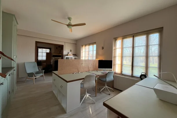 Espace indépendant - 27170 - 4 postes - 380€