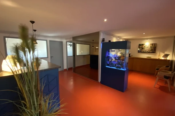 Open Space - 84000 - 2 postes - 190€