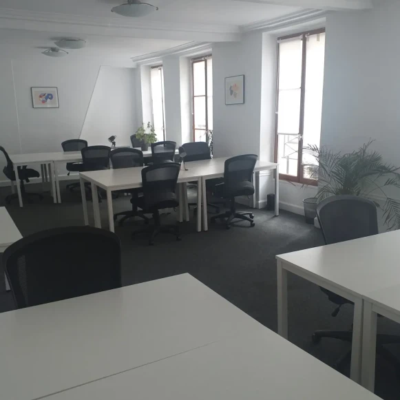 Espace indépendant 84 m² 15 postes Coworking Rue Commines Paris 75003 - photo 1