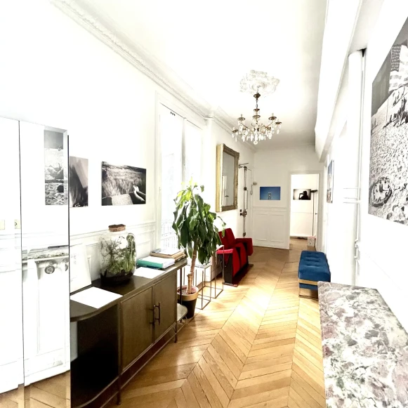 Bureau privé 12 m² 2 postes Location bureau Rue Séguier Paris 75006 - photo 4