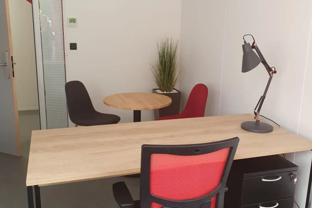 Bureau privé - 33600 - 1 poste - 450€