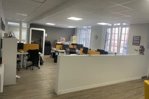 Bureau privé - 59800 - 15 postes - 2466.67€