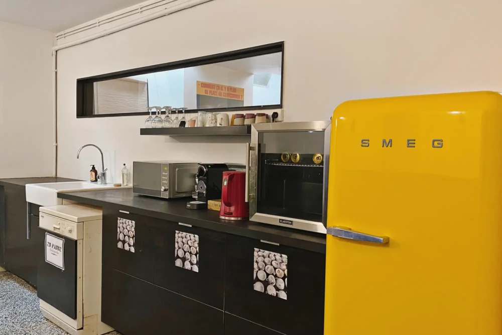 Bureau privé - 75004 - 20 postes - 7500€