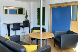 Open Space - 13008 - 1 poste - 160€