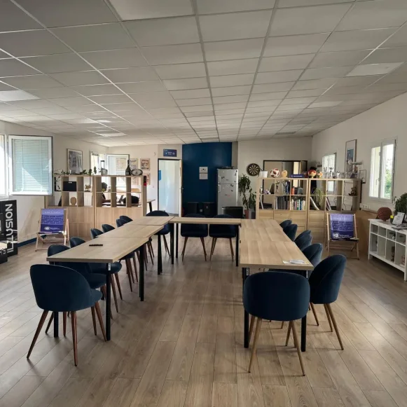Bureau privé 15 m² 4 postes Location bureau Rue de Domrémy Paris 75013 - photo 4