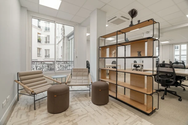 Espace indépendant - 75008 - 52 postes - 32500€