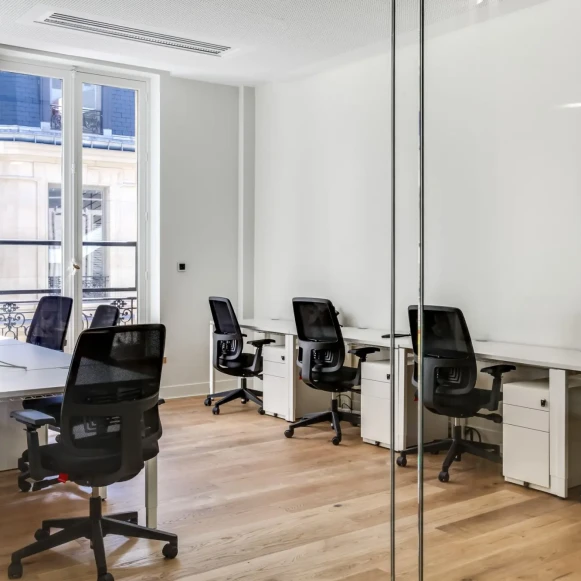 Bureau privé 8 m² 2 postes Coworking Rue Meyerbeer Paris 75009 - photo 1