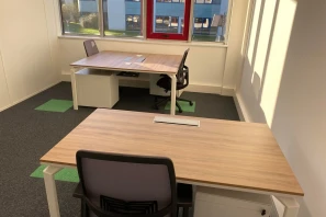Bureau privé - 35760 - 3 postes - 990€