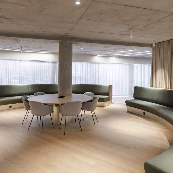 Bureau privé 175 m² 40 postes Coworking Rue Brahms Paris 75012 - photo 1