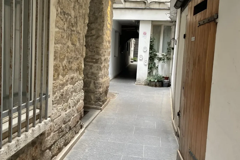 Bureau privé - 75003 - 15 postes - 2500€