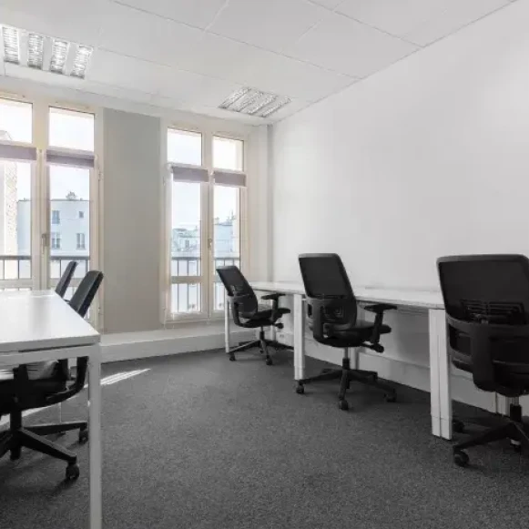 Bureau privé 12 m² 6 postes Coworking Rue Taylor Paris 75010 - photo 1