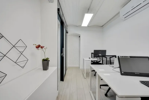 Bureau privé - 75017 - 3 postes - 599€