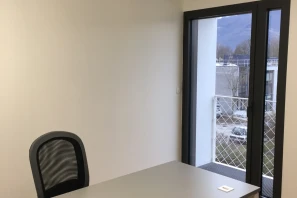 Espace indépendant - 38240 - 25 postes - 2850€