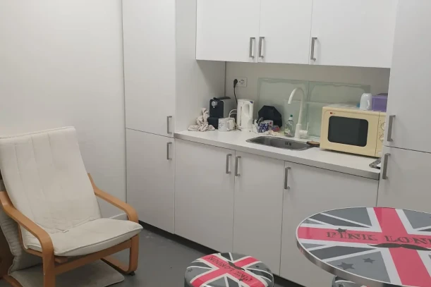 Espace indépendant - 92110 - 15 postes - 4000€