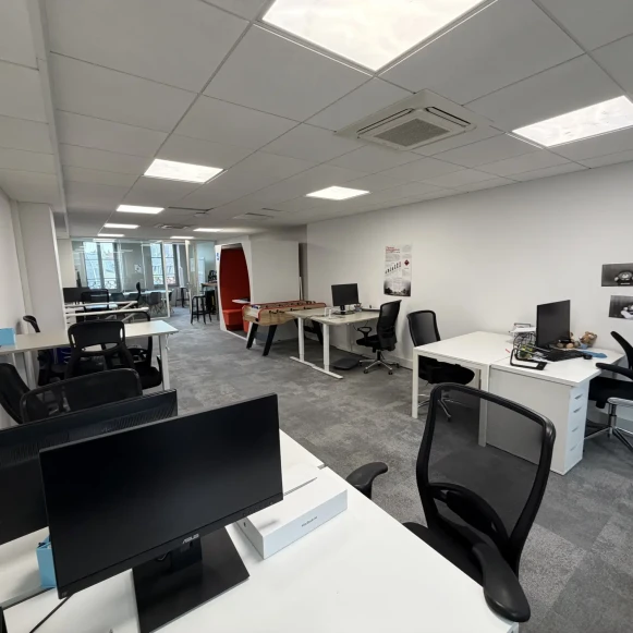 Espace indépendant 170 m² 30 postes Location bureau Rue de Charenton Paris 75012 - photo 5