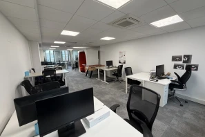 Espace indépendant - 75012 - 30 postes - 13000€