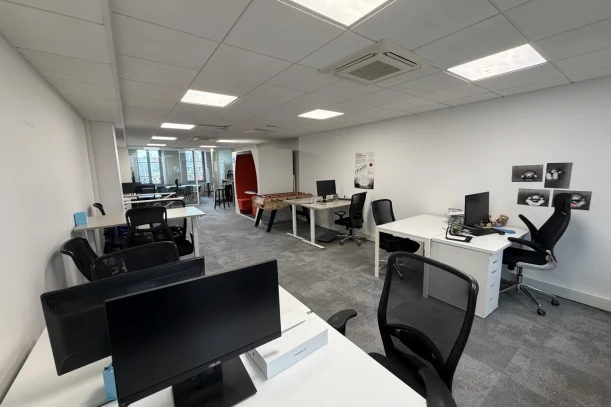 Espace indépendant - 75012 - 30 postes - 11000€