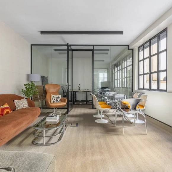 Bureau privé 100 m² 18 postes Location bureau Rue Vivienne Paris 75002 - photo 6